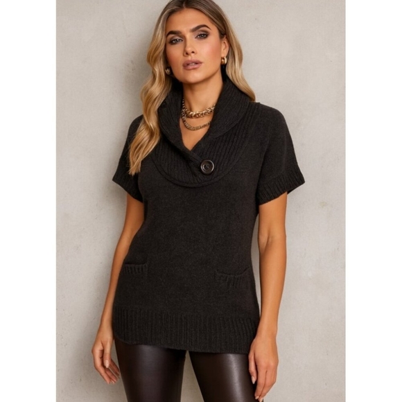 BCBG MAXAZRIA Women’s Angora Wool Sweater Short Sleeve Size M - Picture 2 of 6